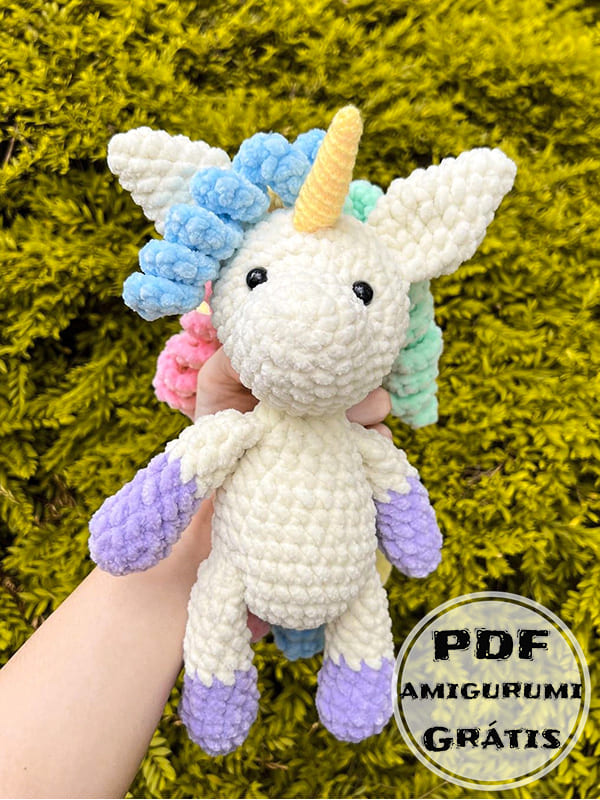 Crochê de Unicórnio de Pelúcia Receita de Amigurumi Grátis