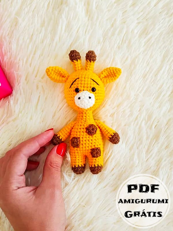 PDF Crochê de Girafa Receita de Amigurumi Grátis